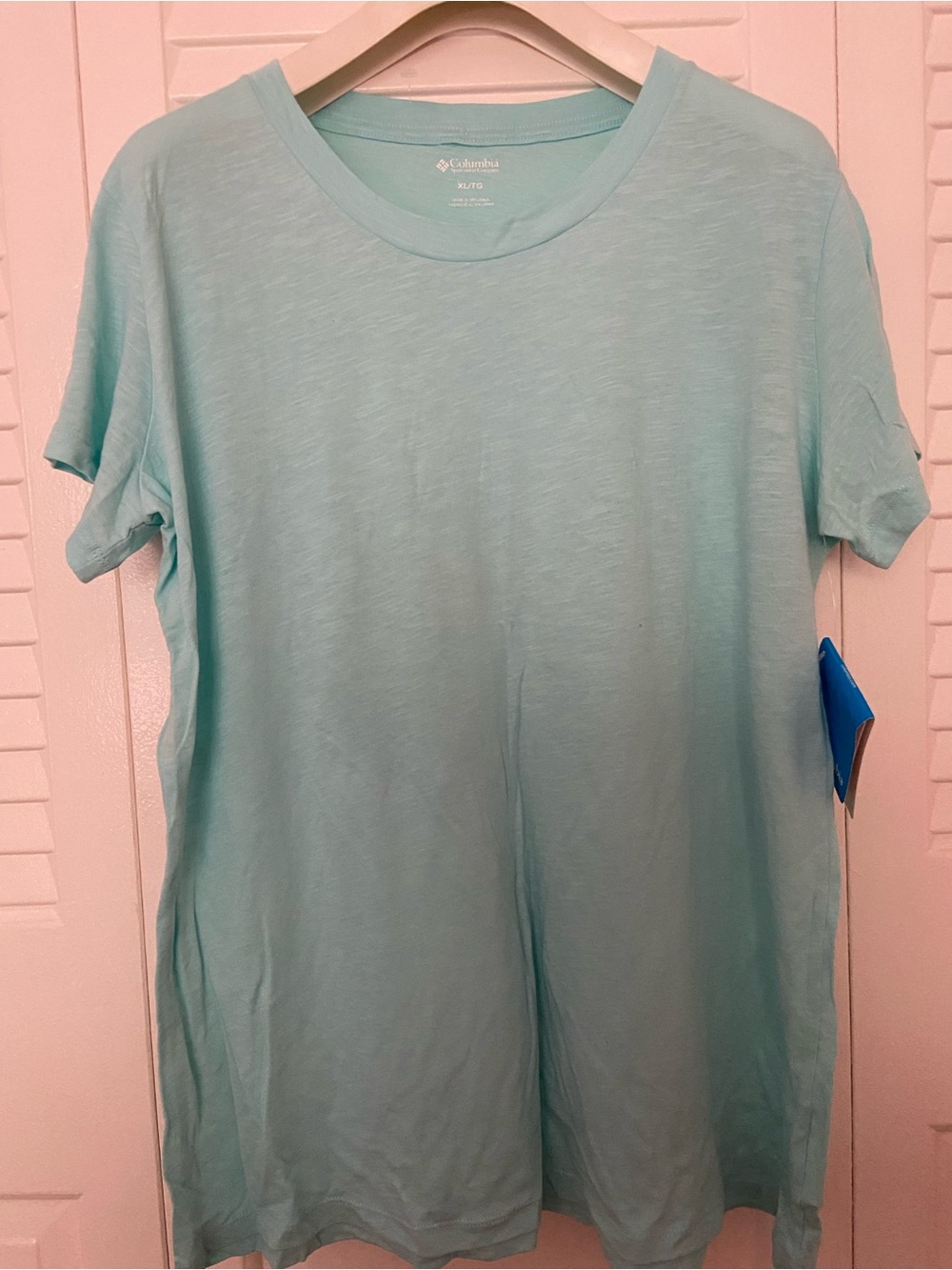 Columbia Tee in Aqua Blue